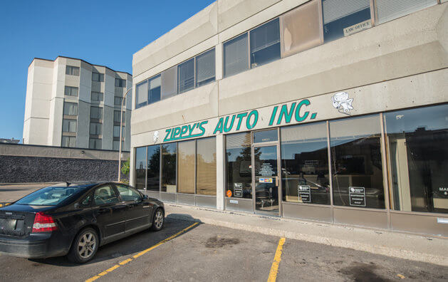 Outside view of Zippy's Auto Repair shop