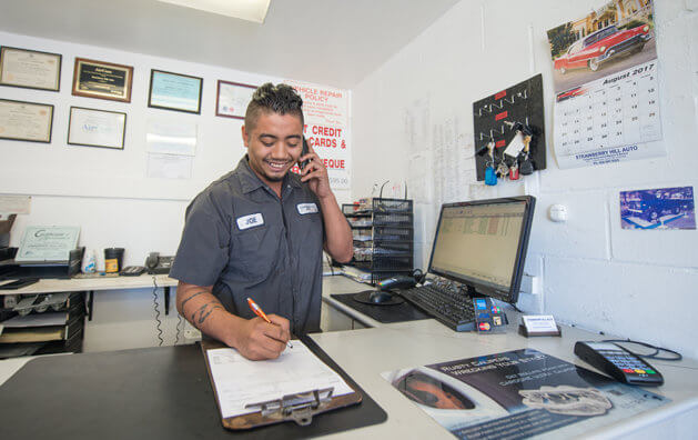 Photo of the reception desk at Strawberry Hill Auto in Surrey, BC