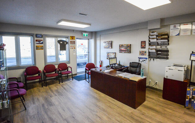 Photo of reception area at Tire Kings Calgary