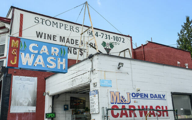 Outside photo of M & J Car Wash in Vancouver