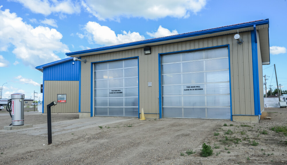 Silver Spray Car Wash Bow Island, AB T0K 0G0 Car Wash Beep