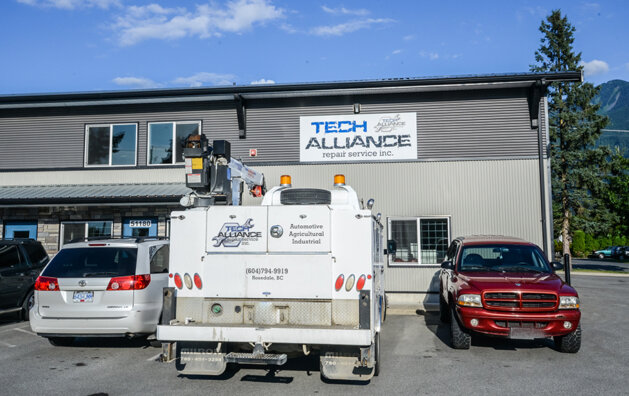 Frontis of Tech Alliance Repair Service shop in Rosedale, BC